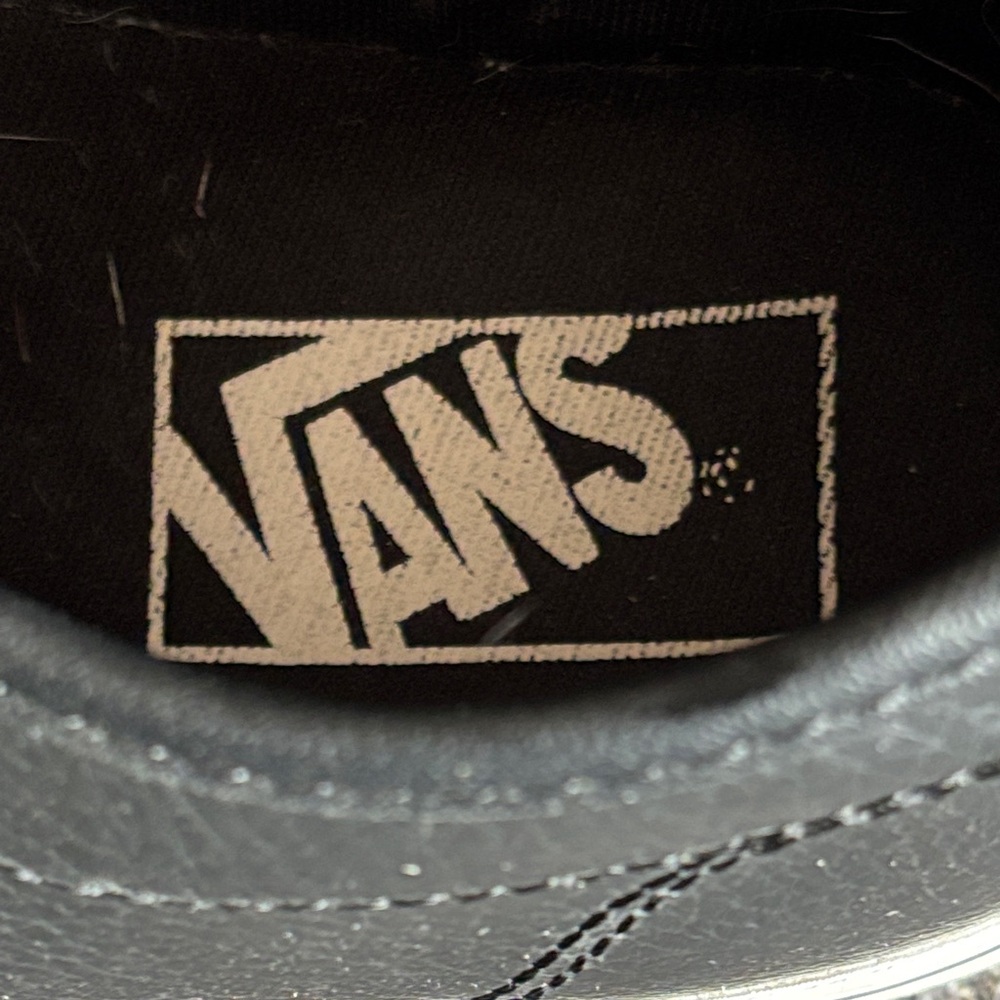 Vans Men's Black and White Sneakers - Picture 5 of 6